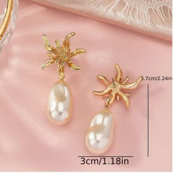 NEW Titania Dramatic Gold Flower Pearl Drop Statement Earrings - Picture 4 of 4